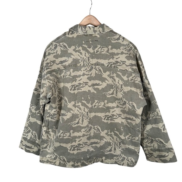 CURRENT ELLIOTT The Militia Utility Canvas Jacket in Broken Camo - Picture 6 of 14